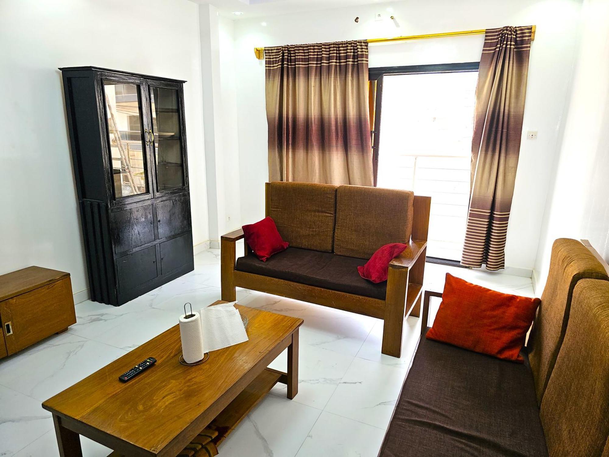 Hotel CHAMBRE PRIVEE- Douche Personnelle-SALON- WIFI-NETFLIX Dakar Exterior foto